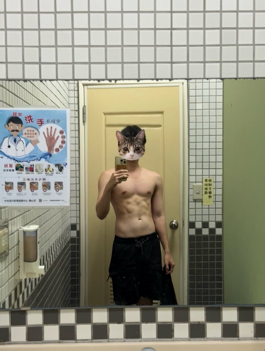 盧鐵盒 tweet media