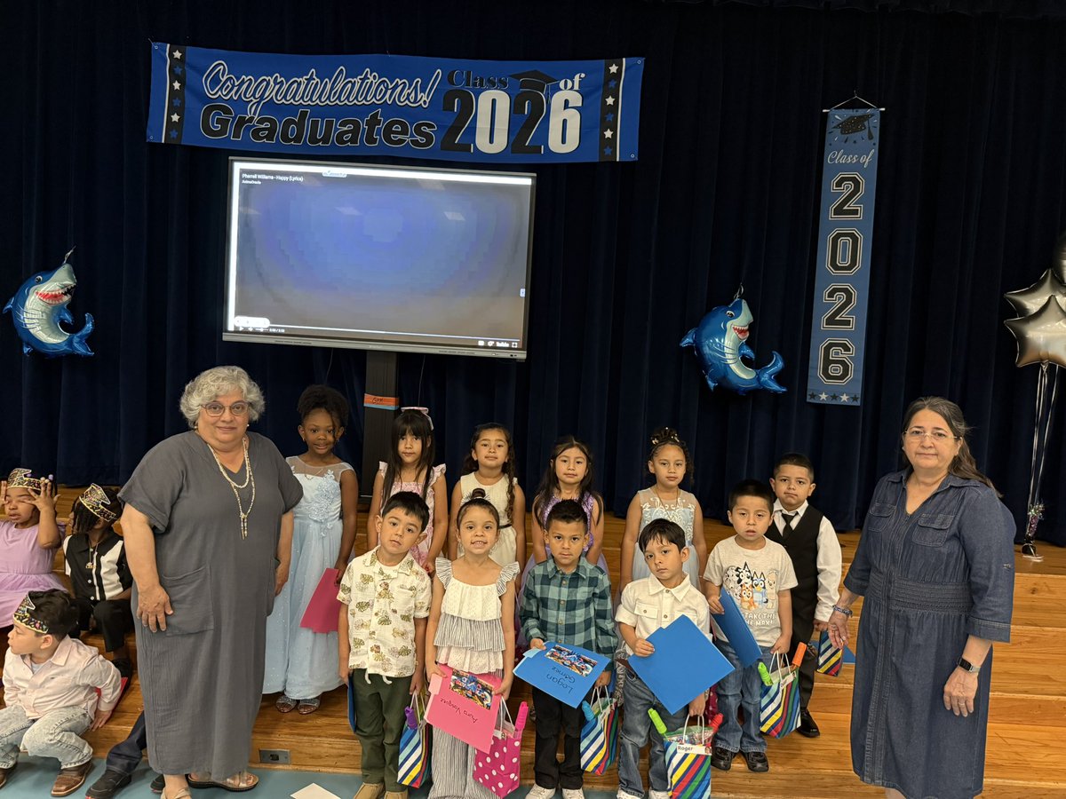 ElementarySmith's tweet photo. Tiny caps, big dreams, and hearts full of wonder 🎓✨  
Our Pre-K graduates are ready to shine bright and take on kindergarten one big step at a time! 💙📚 #PreKGraduation #FutureLeaders #TinyButMighty @AdminVerow https://t.co/eSsHzljxkB