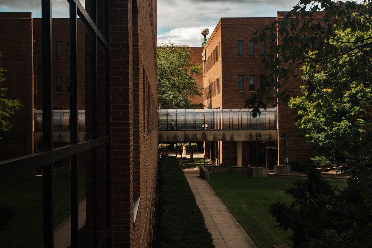 University of Michigan-Flint tweet media