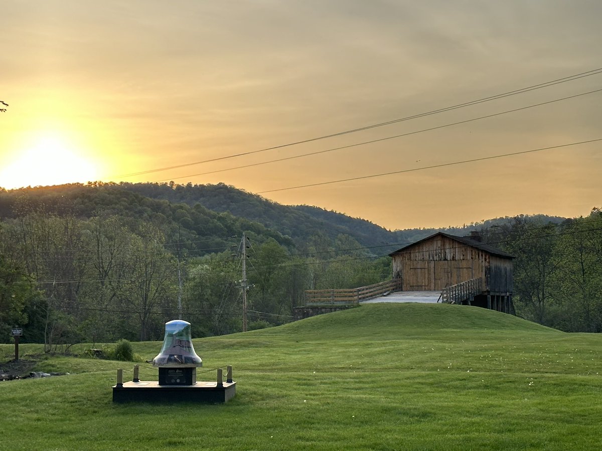 ProfNichols's tweet photo. Shall we promenade after dinner? I am raising money for Curtin Village by setting up table for two (you bring the food) for $100. All monies goes to Roland Curtin Foundation. #Preservehistory Message me @Springcreekpicnics (gmail, Insta, FB, web) @PAGovOffice  @HappyValleyAdv https://t.co/CTpwh6EfrN