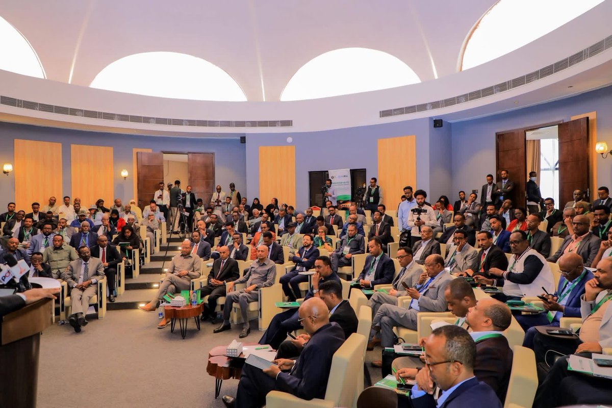 Mustafe_M_Omer's tweet photo. The inaugural meeting of the Jigjiga Forum, an annual platform for leaders, scholars, and policy experts from the Horn of Africa to discuss peace, governance, development, and regional integration in the Horn of Africa, opened today at the Shabelley Resort, near Jigjiga. 

My profound thanks to the leaders and scholars who attended the conference, taking time from their busy schedules. 

I hope that the discussions at the forum will yield ideas that will inform national and regional policies and strategies aimed at addressing conflict-related challenges, climate vulnerabilities, and cross-border interactions. 

The longstanding dogma that cross-border affinities that do not conform to the logic of political constructs are a threat to the cohesion and continuity of national states should be replaced by pragmatic acceptance of these organic relationships as an opportunity for regional economic integration and social stability.