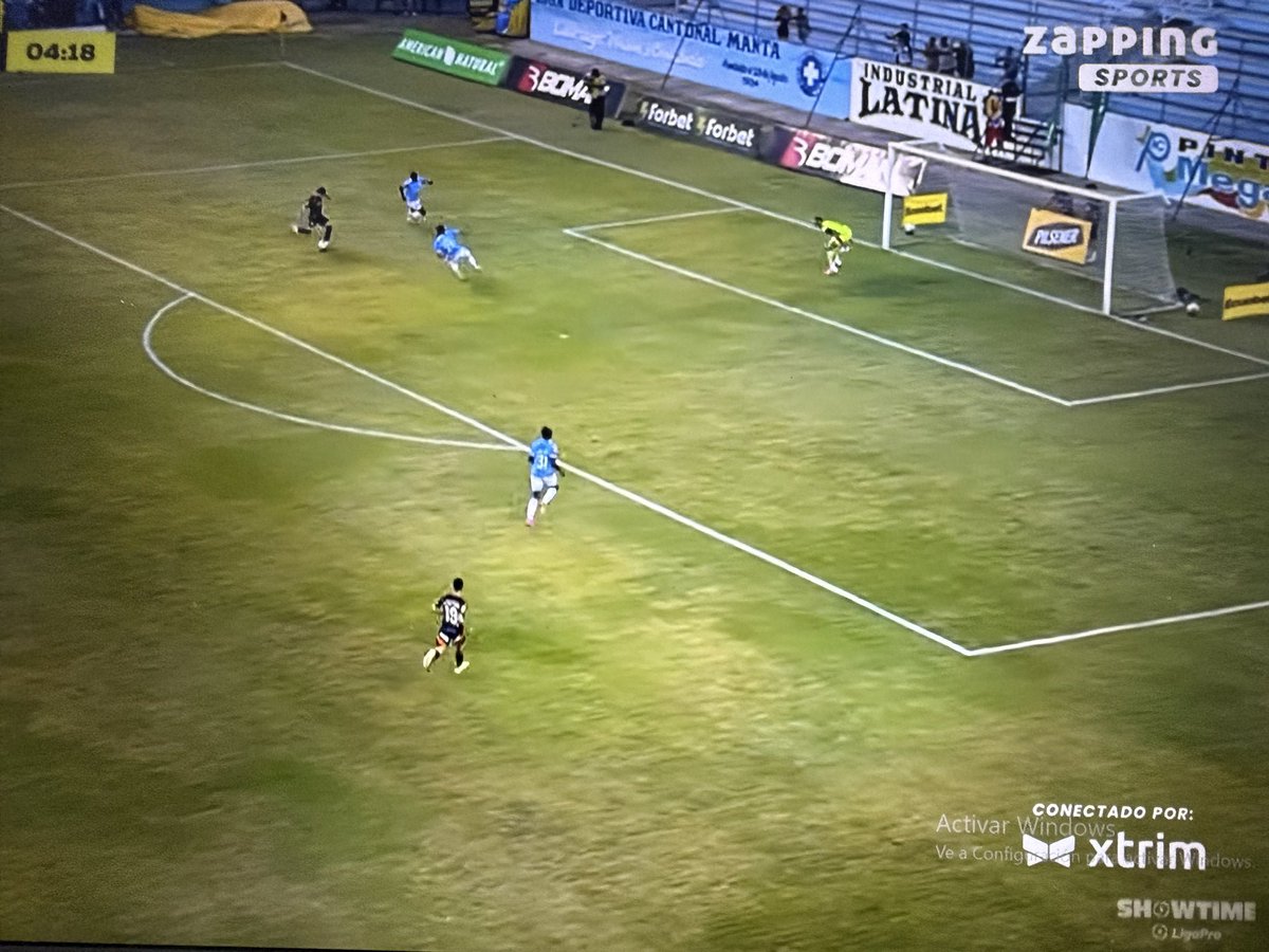Milito 😬 tweet media
