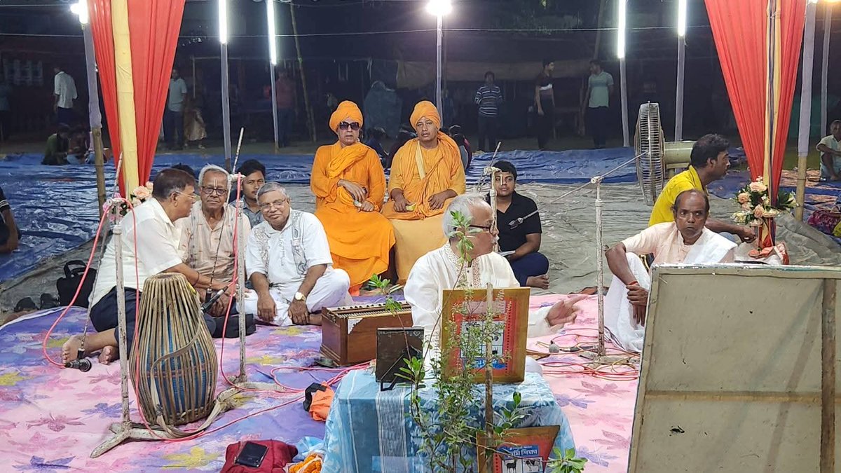 Sri Sri Pranav Math & Bharat Sevashram Sangha tweet media