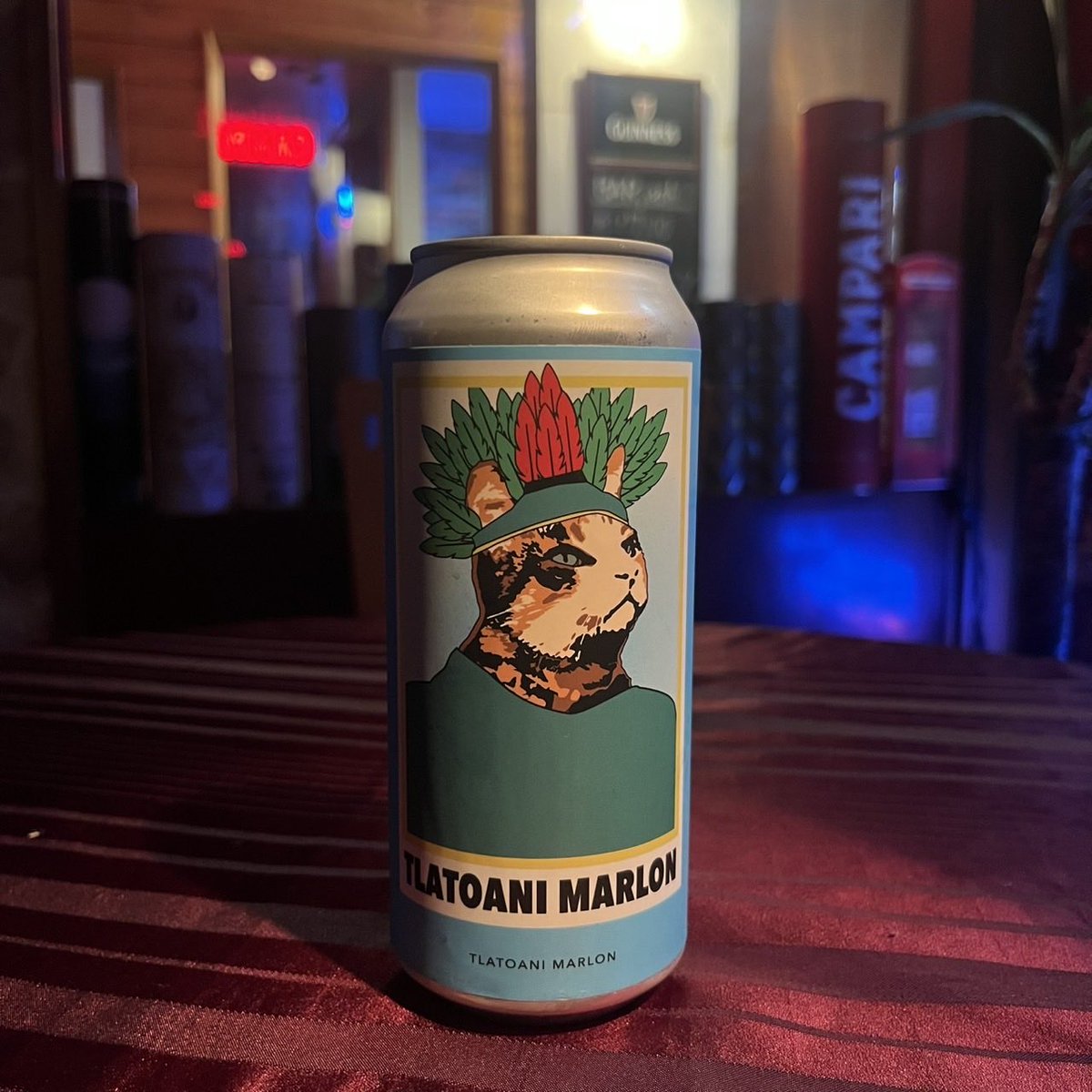BARashSince2000's tweet photo. #イーブルツイン #トラトアニマーロン 

マスコット猫「マーロン」ちゃんのQIPAシリーズ最新作🍺 ジューシーなシトラス感に加え、フルーティーで豊かな風味も持っています！ 危険な程に飲みやすいので注意です⚠️

投稿：けいた https://t.co/MvtVgKg3q7