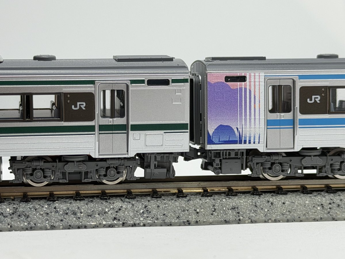 TOMIXのキハ185 アイランド仕様もrailroad modelR(@r_railroad )さんの