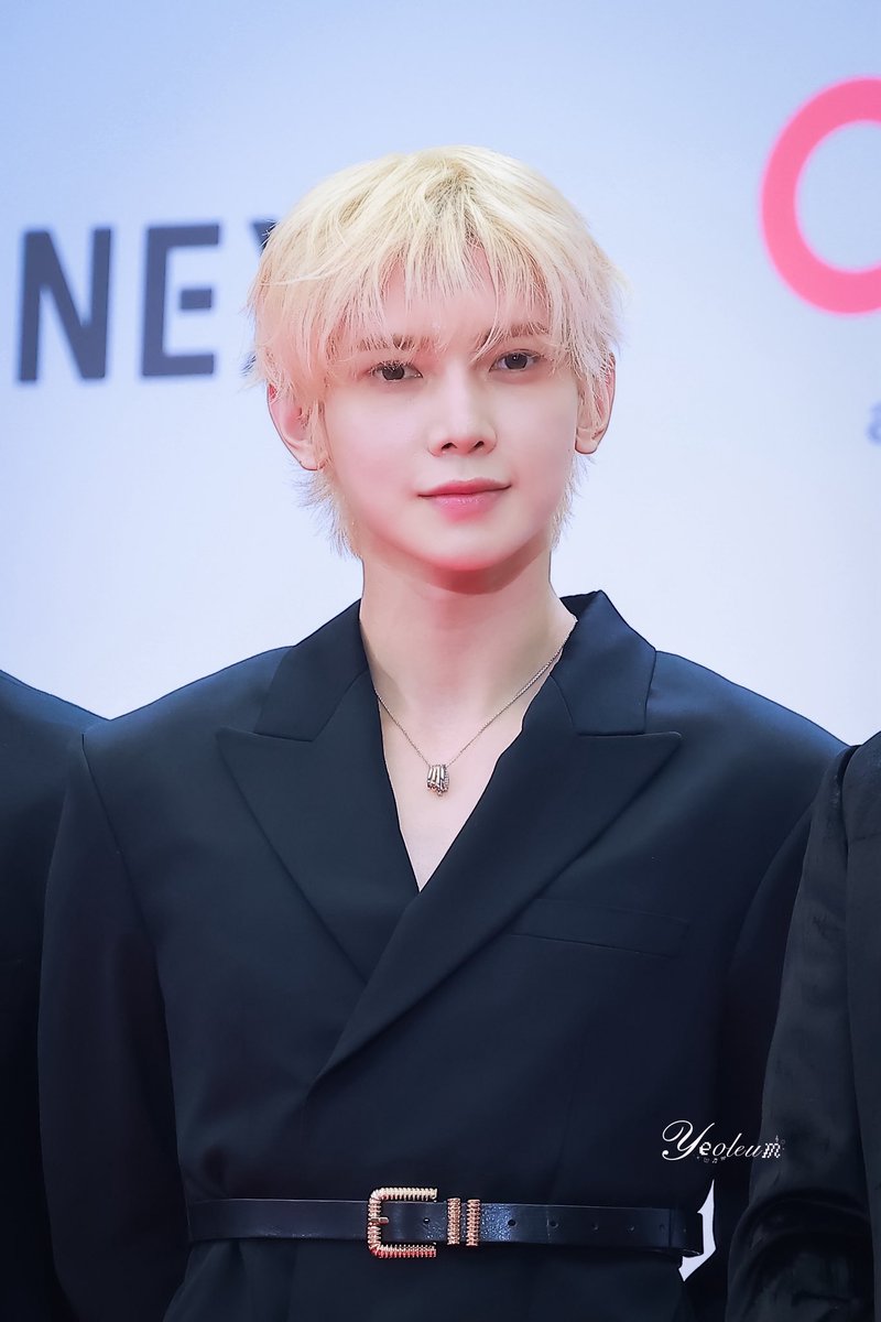 kyyllmm's tweet photo. 260517 ASEA 레드카펫📸

#ATEEZ #에이티즈 
#YEOSANG #여상 https://t.co/b9mR1B0EUs