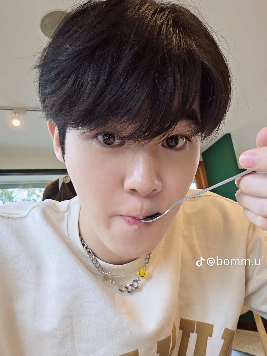 Bommu__Official's tweet photo. 🌻𝑻𝒊𝒌𝑻𝒐𝒌 𝑼𝒑𝒅𝒂𝒕𝒆 ☀️

🤍

🔗 https://t.co/V0eoRjvfJ6

#Bommu #ชาวมุ @bomm_u https://t.co/GLe7I4n31f