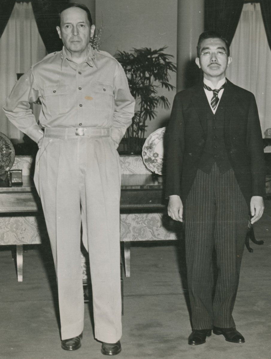 Yusuke_Caiman's tweet photo. @asahi What was initially optional became mandatory
What is now without penalties will became with penalties
Like Hirohito &amp; Hideki Tojo era, by the "Tokko Keisatsu" secret police!

最初は任意だったものが義務に
今は罰則なしのものが罰則���りに
ヒロヒト東条英機時代のように特高警察によって! https://t.co/Azr4eSaam0