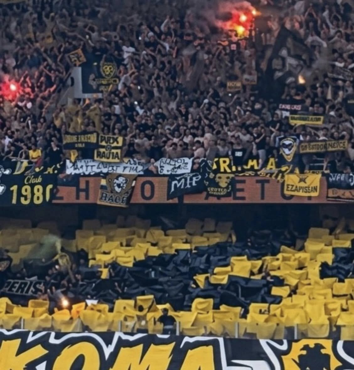 Antifa_Ultras tweet media