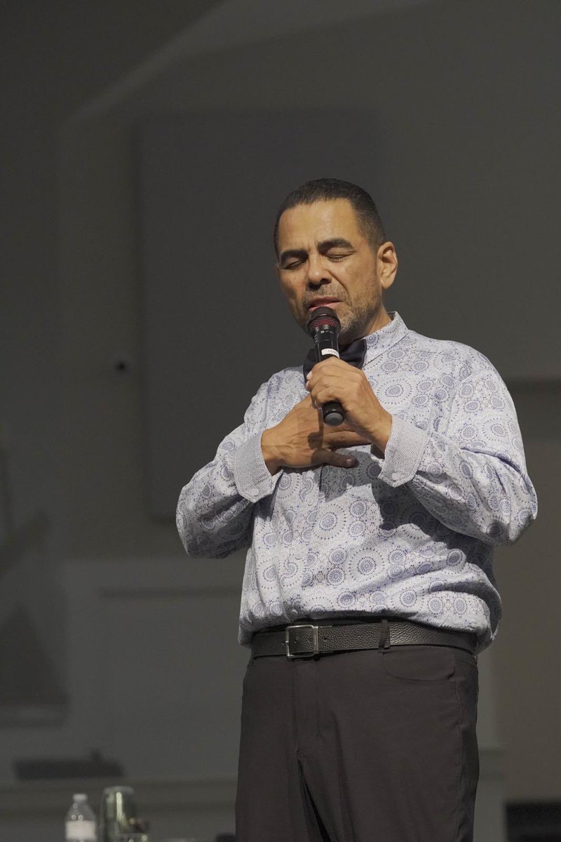 erickporta's tweet photo. Gracias señor Jesús por un fin de semana glorioso que vivimos en iglesia Tabernáculo de avivamiento Jehová es mi guerrero en Austell Georgia. Pastores Julio y Valeria Ortiz gracias por recibirnos siempre con tanto amor. Les amamos. https://t.co/6kABQShDsd