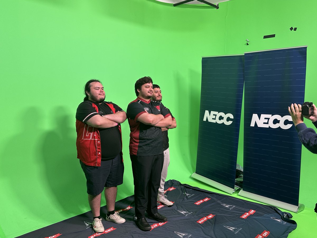 jhonny8902's tweet photo. We finish 15th place in the NECC Apex Collegiate National. This is goodbye to some close teammates and close friends who have already graduated or take step in their next life. Thanks for the good memories over these years. Thank you the UH Boys for your trust in me. https://t.co/Dp9EJV5OVr