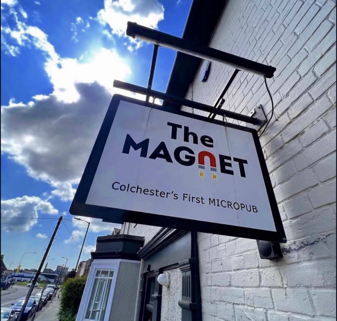 themagnetpub's tweet photo. This weekend we will be celebrating The Magnet turning 5 years old 🥳 

To celebrate we’re bringing back the original three beers we had from our first day open from Colchester Brewery— and at 2021 prices 👀

#MagnetMicropub | #MicroPub | #ColchesterBrewery https://t.co/5kID9mx8H0