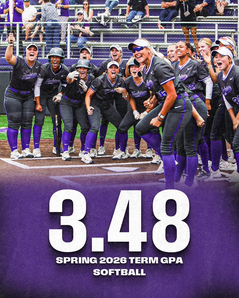 TarletonSB's tweet photo. FROM THE FIELD TO THE CLASSROOM 👏

#CloseTheDoor | #TarletonState https://t.co/JEeQCBuEHo