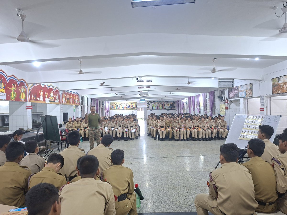 nccdibrugarh's tweet photo. Day 6 of CATC-18 at JNV Doomardallong under 10 Assam Bn NCC saw active participation of 548 cadets. Activities included Morning PT, FC/BC classes, drill practice, a Disaster Management lecture by the NDRF team, and Central Roll Call conducted successfully.
#10ASSAM #CATC18 https://t.co/7MjlJ5GCW5