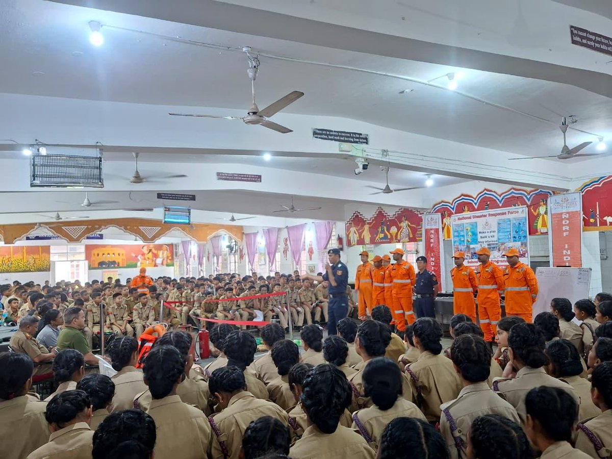 nccdibrugarh's tweet photo. Day 6 of CATC-18 at JNV Doomardallong under 10 Assam Bn NCC saw active participation of 548 cadets. Activities included Morning PT, FC/BC classes, drill practice, a Disaster Management lecture by the NDRF team, and Central Roll Call conducted successfully.
#10ASSAM #CATC18 https://t.co/7MjlJ5GCW5