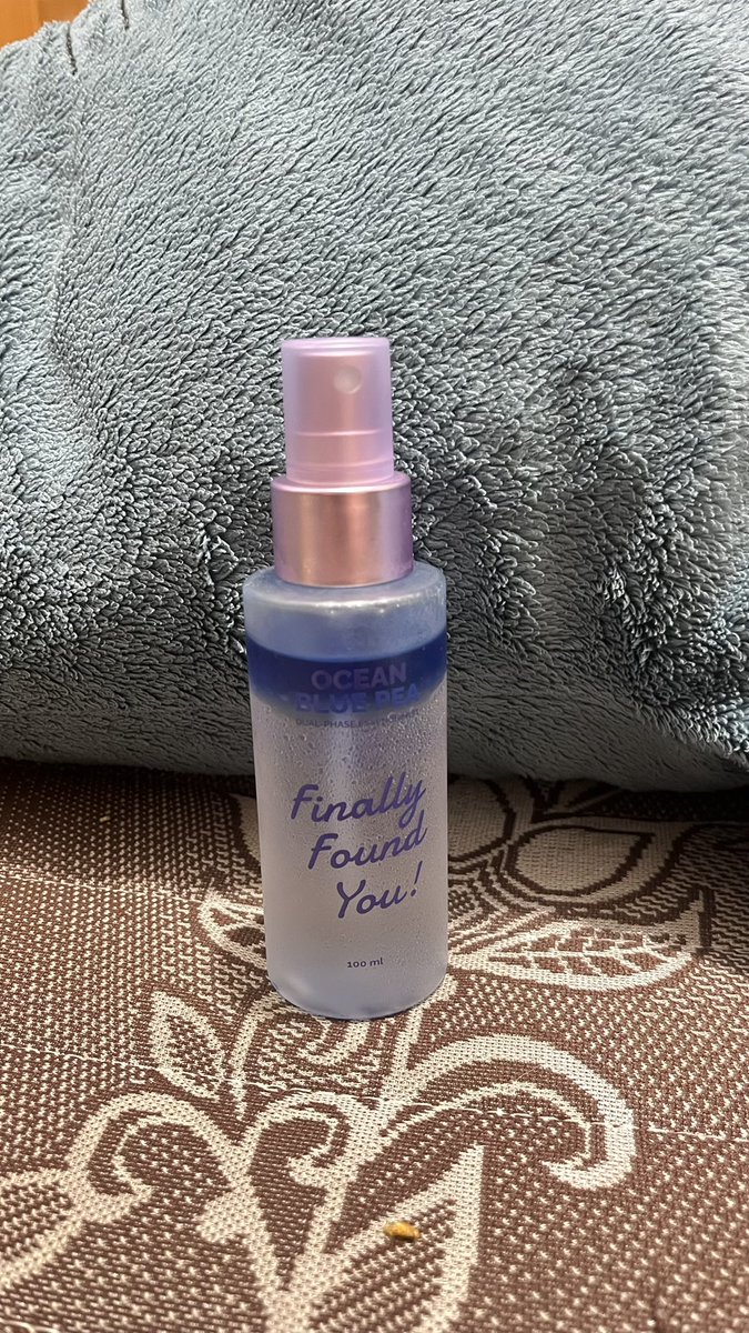 yourezya's tweet photo. wts preloved ffy finally found you facemist 
90k 
baru banget 
masih banyak
bisa oyen
jakarta barat https://t.co/lPWtHw3hUV