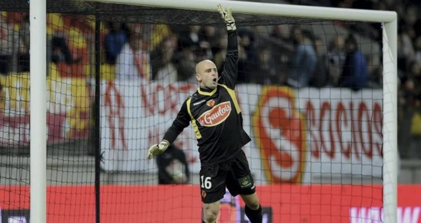LeMansFC_Actu's tweet photo. 🗣️« Extraordinaire lors de la montée en L2, tu as récidivé cette année avec 13 clean sheets et des matchs solides. Le Mans n'a concédé que 4 revers, tu en es un grand artisan »

🧤👏Passé par Le Mans FC, @jeremiejanot encense la saison de @nicolaskocik 🔴🟡son ex protégé de @VAFC https://t.co/R3yUgAr7x8