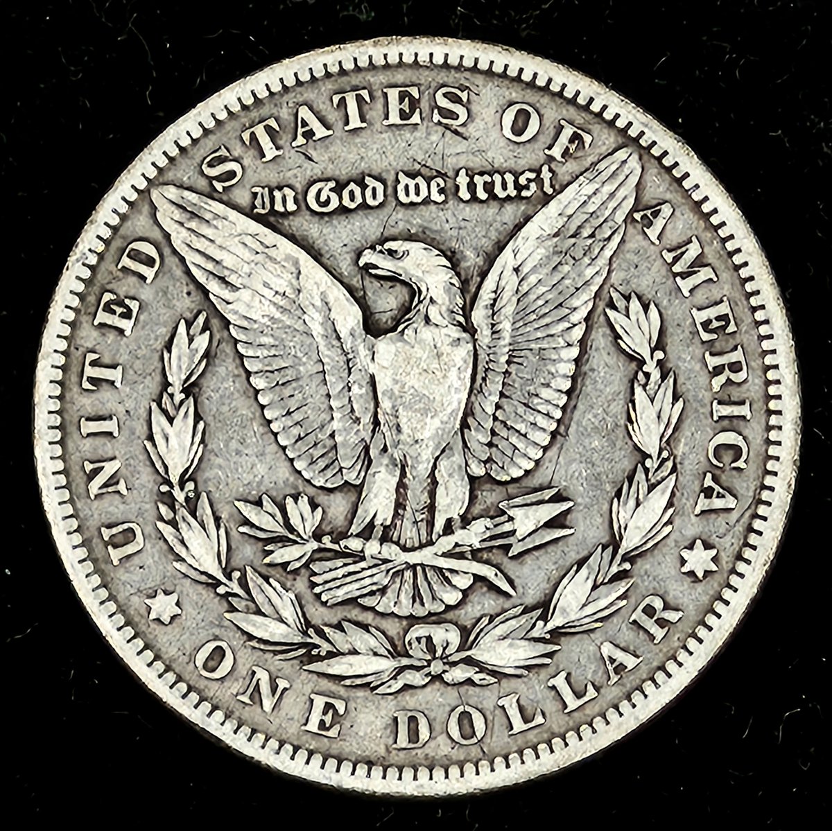 Coin_HuntersLLC's tweet photo. What makes a “key date” coin special?

Rarity!

This 1894 Morgan Dollar had a mintage of only 110,000 coins, making it one of the tougher dates in the series. 
A tiny mintmark (or lack thereof) can completely change a coin’s value!

#CoinCollecting #MorganDollar #silverstacking https://t.co/3BOuCiznPS