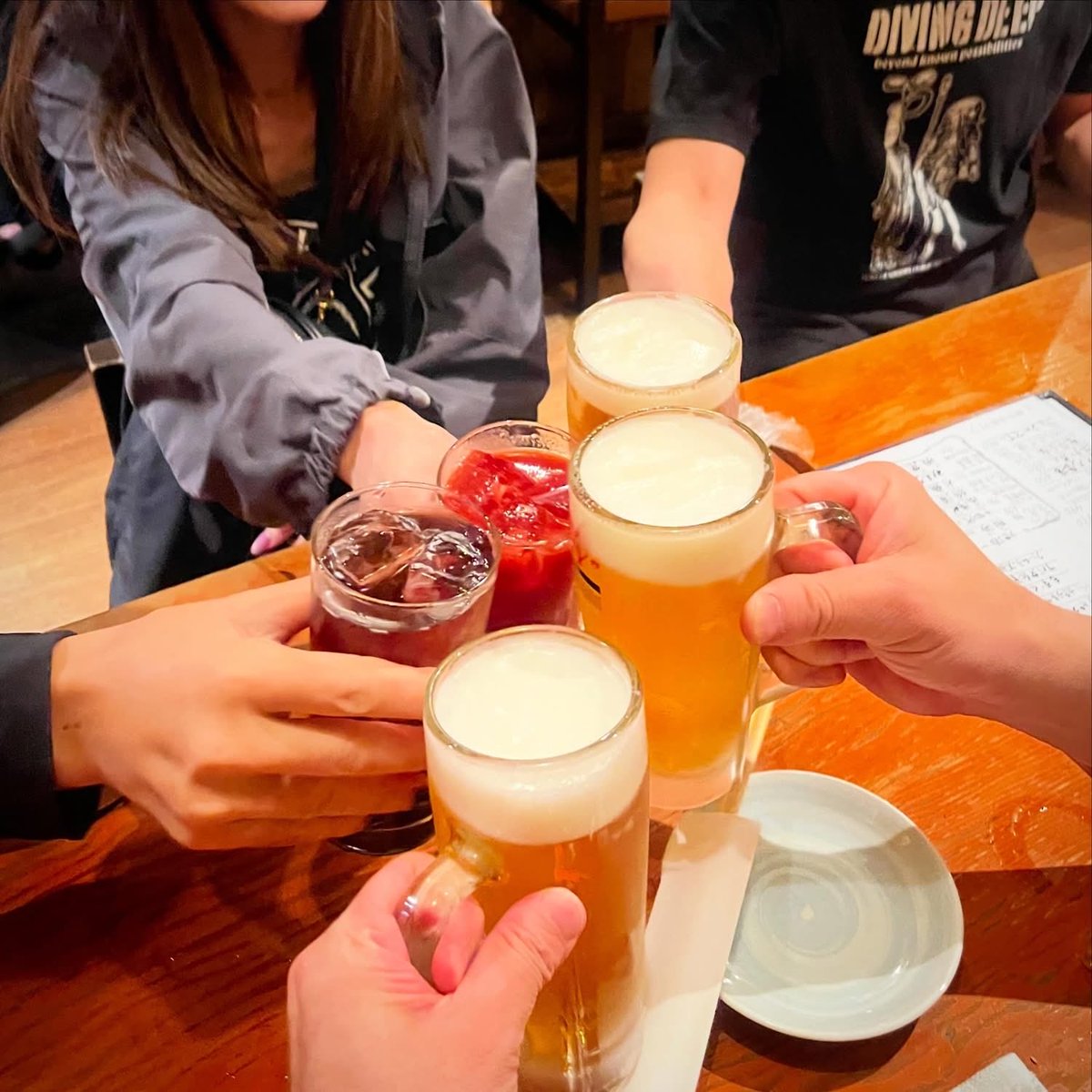 nakaji1104's tweet photo. 飲むぜdeath！
ま、こんなバンドですが、いろいろやっていこうかとおもってます！
オススメカッコいいデスメタルバンド教えててください！w（デスメタル勉強中なのでw）
#Linganihilation
#リンガニヒレーション https://t.co/SydFpaAznw