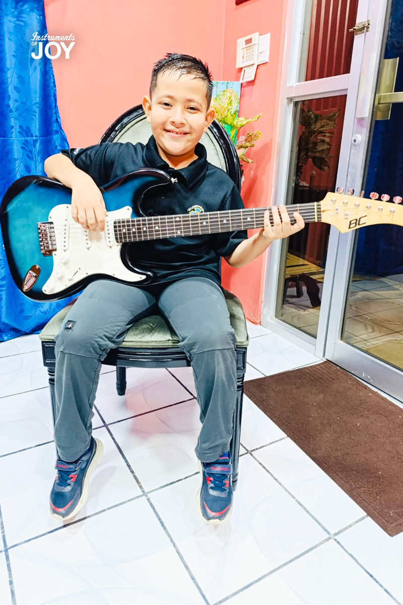 giveinstruments's tweet photo. Your gift is already at work at BERAKAH Escuela de Música in Río Jiménez, Costa Rica. The student pictured here is one of many who can now practice, learn, and grow with a quality instrument for the very first time. #givejoy https://t.co/S9LT2UHH7C