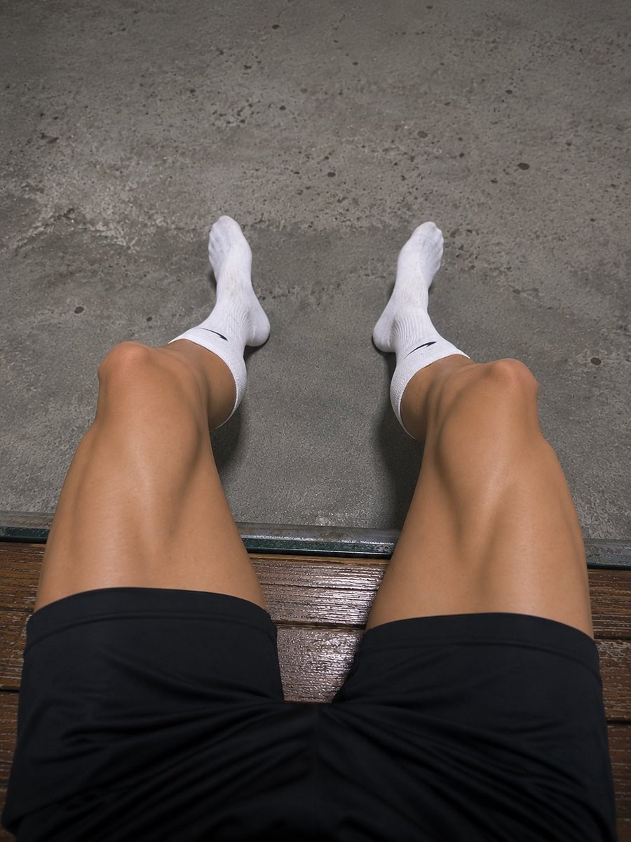 Viktor02OF's tweet photo. Left or right? https://t.co/Pajy5Mx8fO
