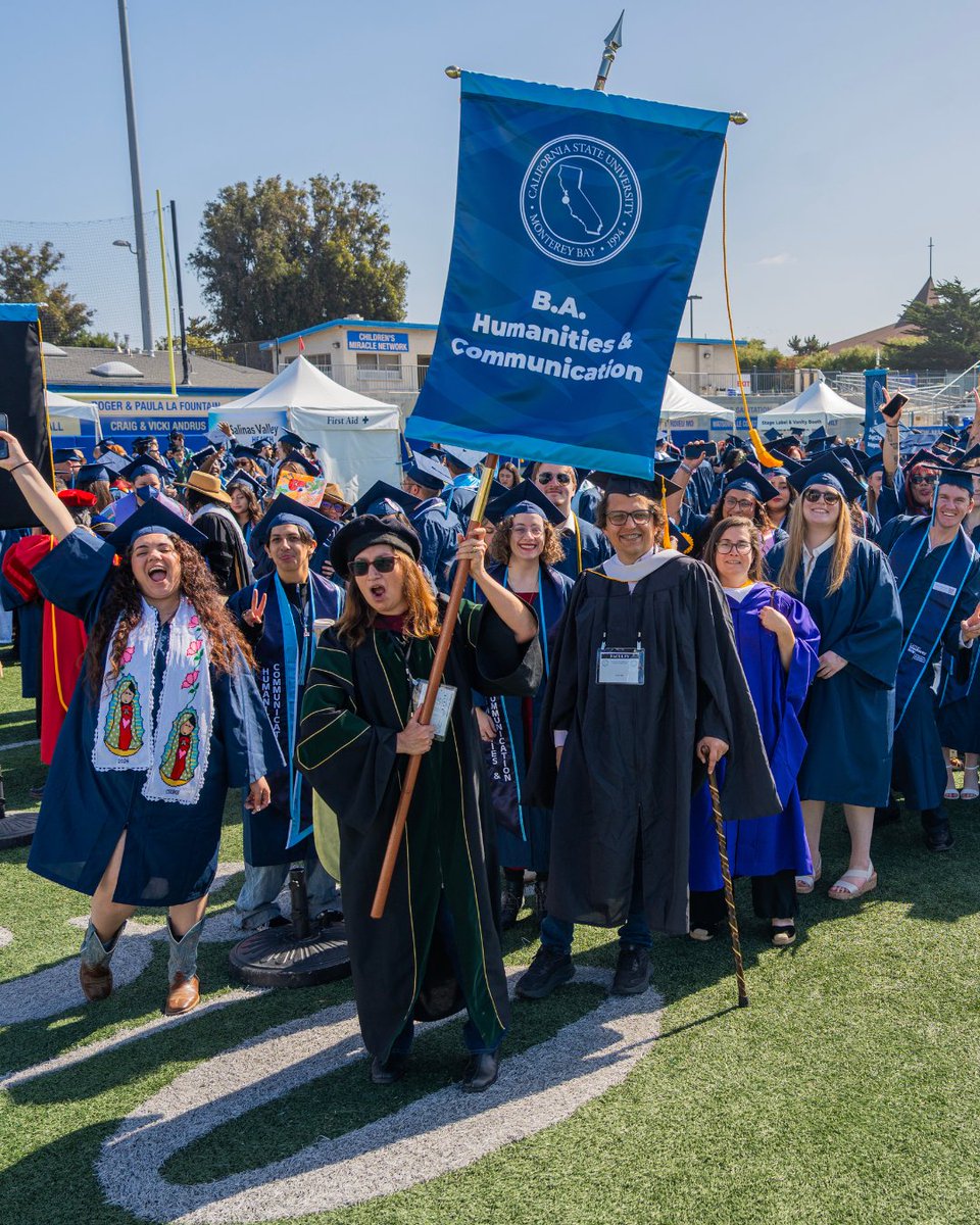CSUMB's tweet photo. 📸 Commencement pics: dropped! 

Take a look back at some exclusive moments from an unforgettable day as our #CSUMBGrads crossed the stage, celebrated with loved ones, and OFFICIALLY became CSUMB alumni. ⭐ 🌊 🔥 🦦🎉 https://t.co/mfWHIaTAap