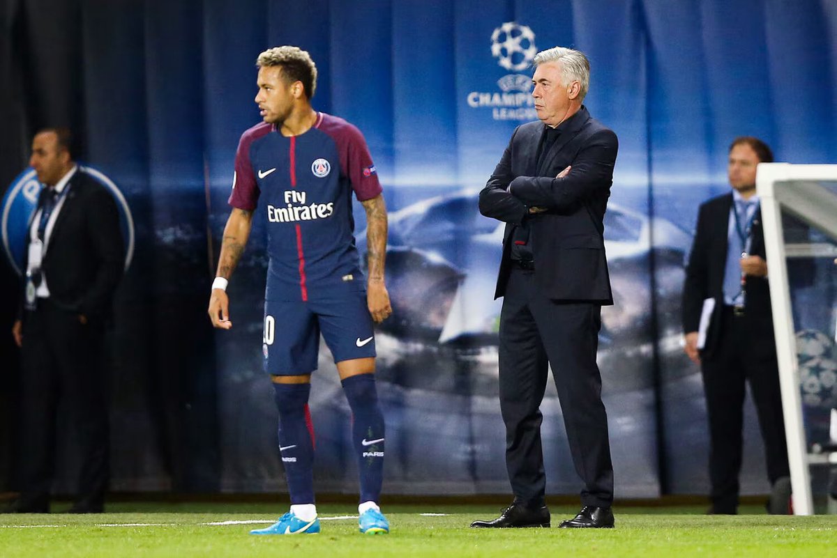Desportesfc's tweet photo. Neymar é o maior artilheiro da história da Seleção Brasileira, com 79 gols em 128 jogos, além de ter 59 assistências. Na atual temporada, no Santos, tem 6 gols e 4 assistências em 15 partidas.

Em março, Ancelotti declarou: “Se ele estiver 100% fisicamente, pode ser chamado”. https://t.co/Q3MAmovcQk