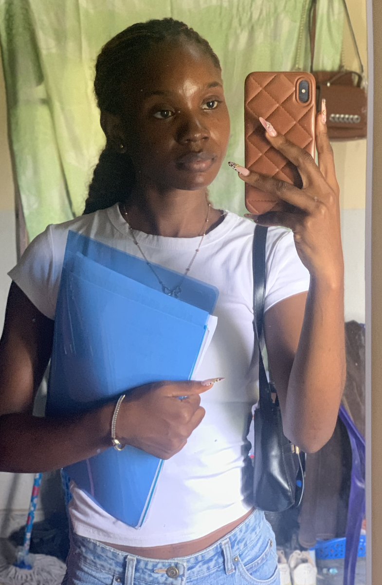 chiomaegbo_'s tweet photo. 400 lv Computer science student in a Nigerian University. https://t.co/hlpB8S9xIz