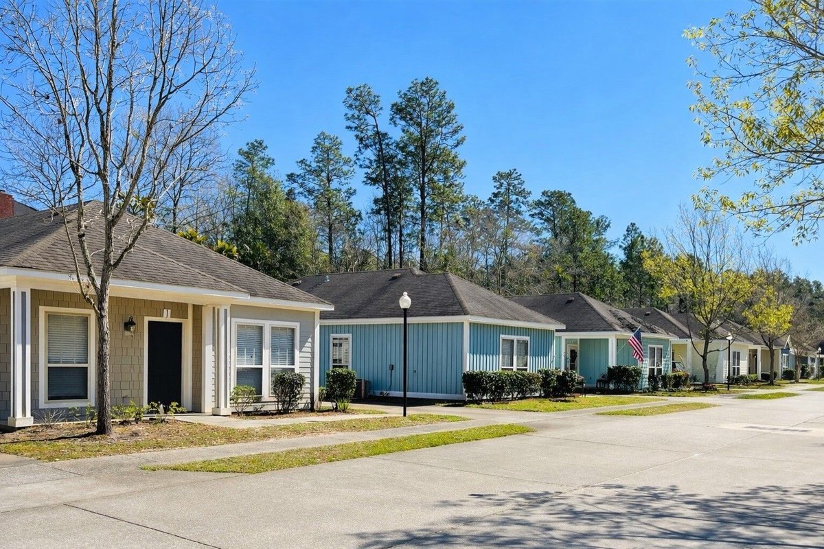 SeniorBrookside's tweet photo. Brookside Senior Living provides residents with the freedom to enjoy life while benefiting from a supportive, welcoming environment focused on comfort, convenience, and community.

🌐 https://t.co/bCMtmPhI1Q

#SeniorLivingCommunity #IndependentLiving #MobileAlabama https://t.co/0YmAKjvMaN