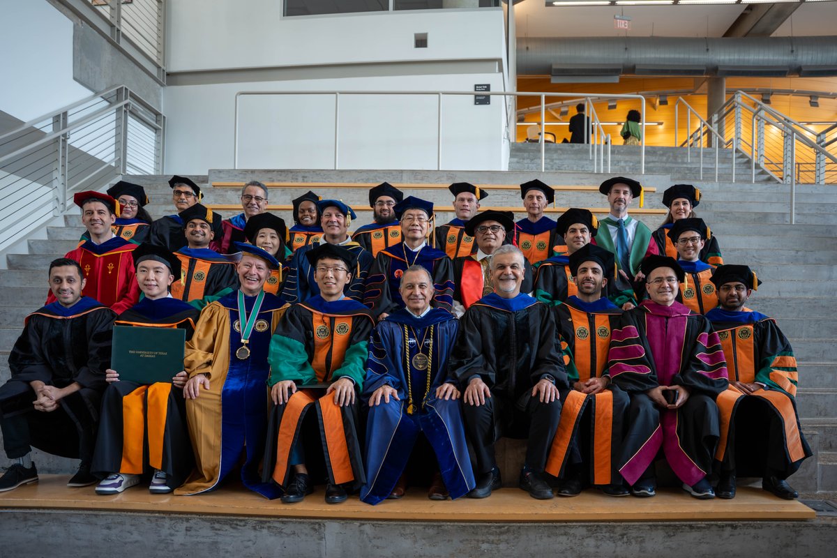 UTDJonsson's tweet photo. On Friday, we celebrated the stories of resilience, sacrifice and persistence behind every doctoral hood. 🎓
Congratulations to our newest doctoral graduates as they continue pushing the boundaries of engineering and technology!
#UTDGrads #UTDJonssonGrads https://t.co/OaZnzoOcvQ