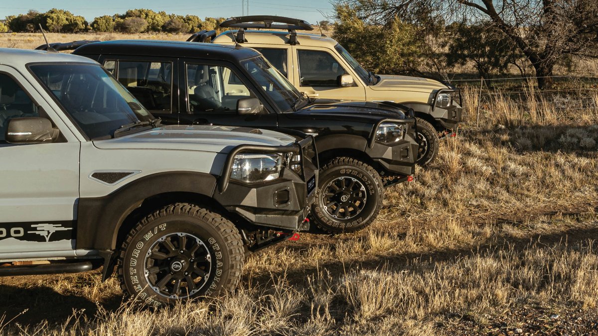 Mahindra_SA's tweet photo. Full stealth. Maximum presence.
The Mahindra Pik Up Double Cab Karoo Dusk is built to dominate - combining rugged 4x4 performance with bold, blacked-out styling and all-terrain capability.
Power meets purpose.
#MahindraSA #AuthenticVehicles #AuthenticBakkies #PikUp #DoubleCab https://t.co/zFyyBtOFnB
