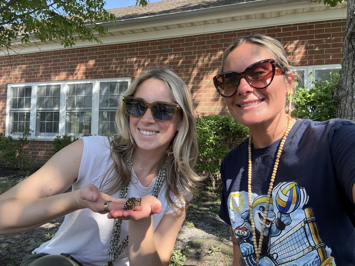 A_Georgieff_'s tweet photo. Released our butterflies this morning!! 🦋 https://t.co/6SiRYCFEJ8