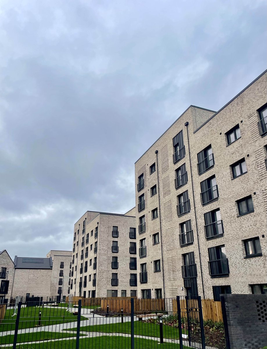 GlasgowCC's tweet photo. New Plan for Glasgow sets out framework for new homes and jobs, better communities and city’s future development.

Find out more 👉 https://t.co/5GV1MftKwH https://t.co/nIbBTHLJko