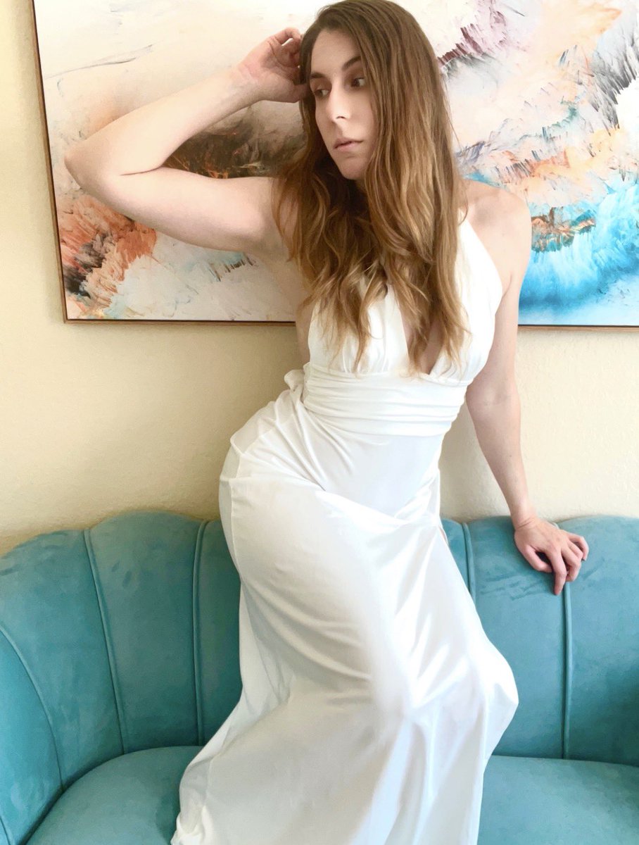 thekataracode's tweet photo. A Goddess is more than just beautiful.
She is wise, graceful, kind, deadly. A living and breathing enigma. https://t.co/pqbcxr30zs