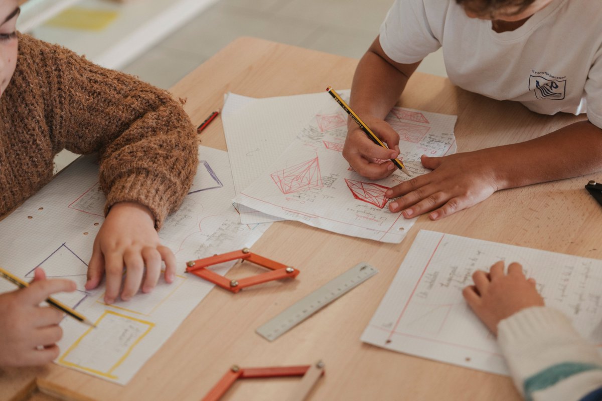 Montessori Palau Figueres tweet media