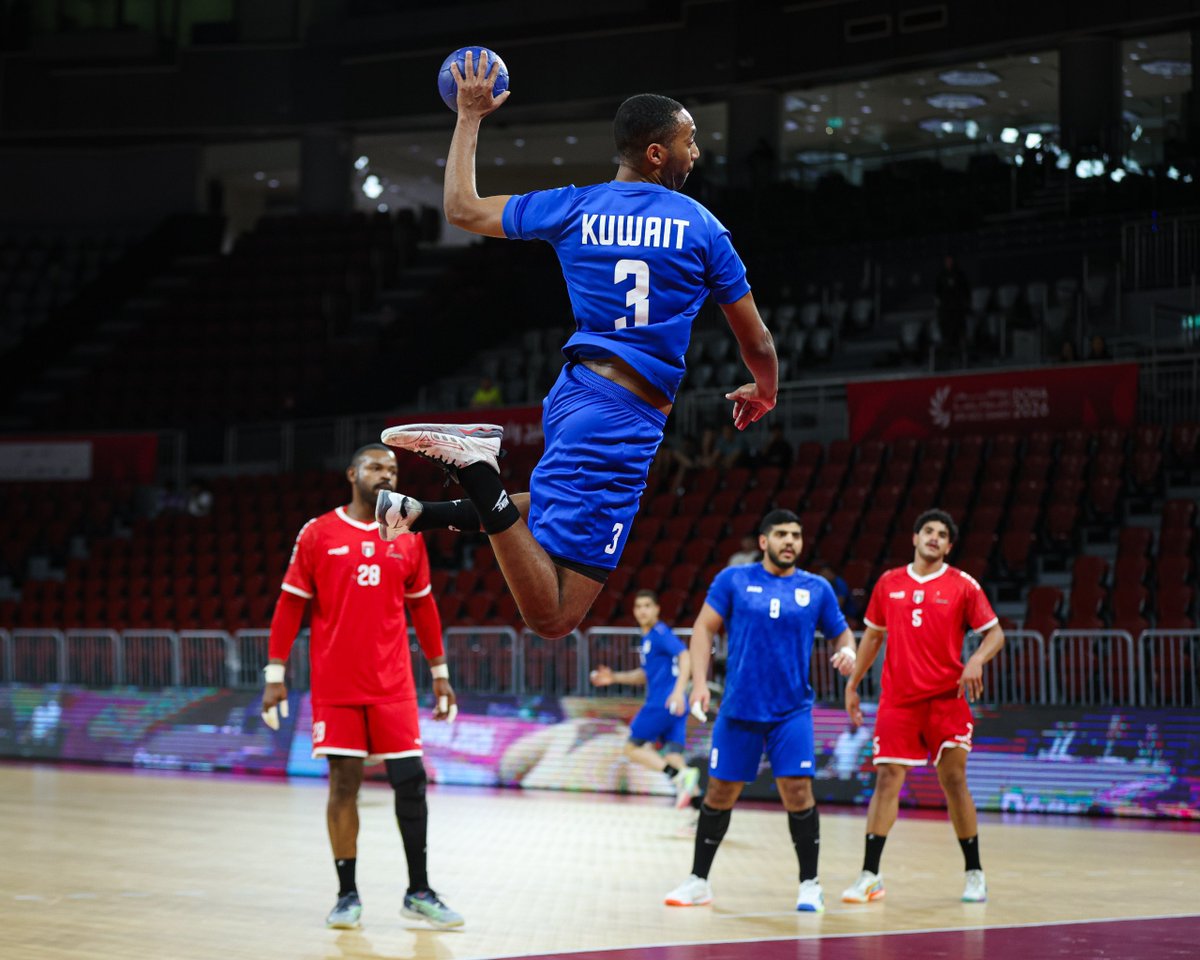 KHAkuwait's tweet photo. صور من المباراة | 
شباب الازرق  في دورة الألعاب الخليجية الرابعة امام منتخب الإمارات
🇰🇼🔚 https://t.co/I3I9UP6M6E