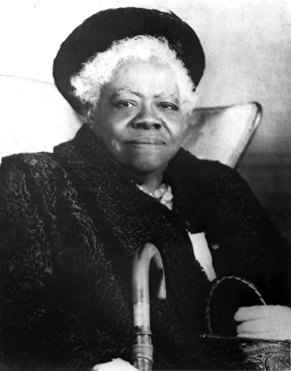 StateLibraryFL's tweet photo. #OTD in 1955, educator, philanthropist, and civil rights activist Dr. Mary McLeod Bethune passed away. She started @bethunecookman and was the only African American woman to hold an official position with the US delegation that created the United Nations charter. @FLMemory https://t.co/i4lTR7dtco
