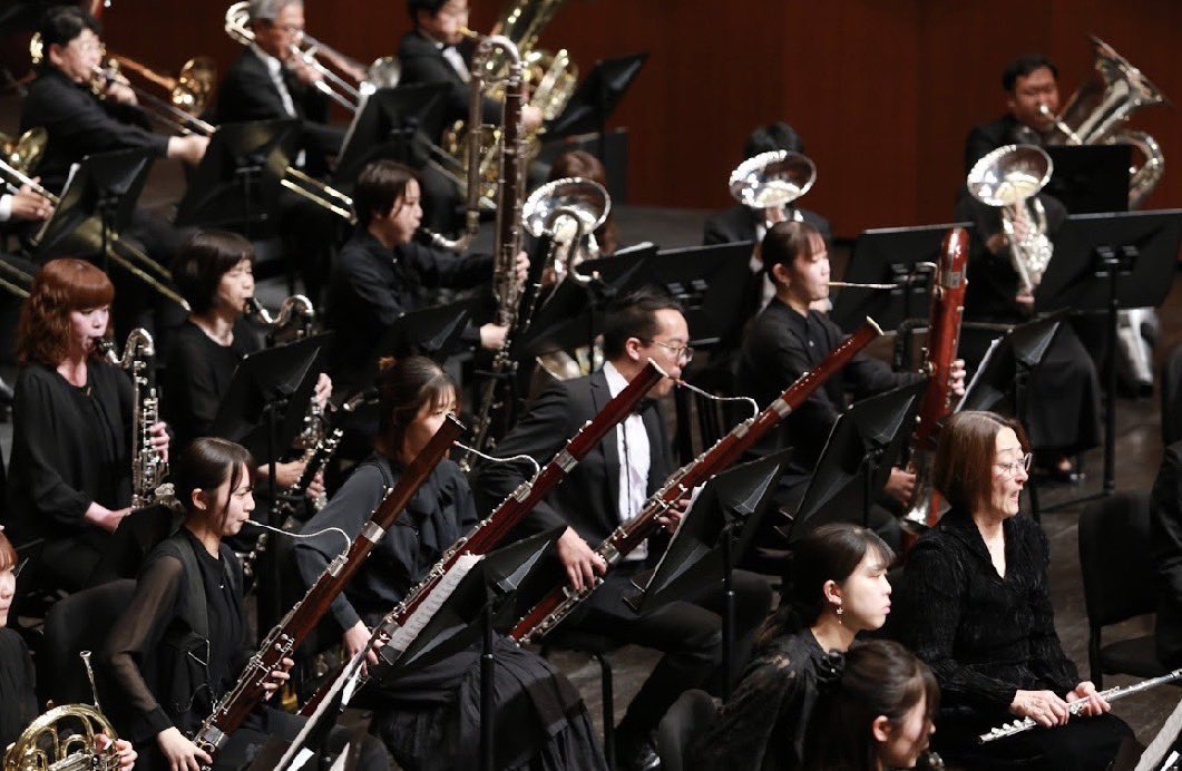 osb_rc's tweet photo. 第88回定期演奏会、無事終演いたしました。
ご来場いただいた皆様、ご支援いただいた皆様、誠にありがとうございました！

アンコールでは、
●行進曲「威風堂々」第1番(作曲：Eエルガー/編曲：飯島俊成)
を演奏いたしました！ https://t.co/6BhvRSY7Qs