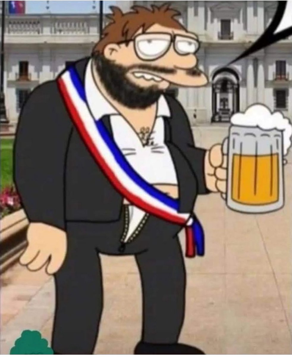 albchile's tweet photo. @lam_roxany A mí me pasaba con este. Ver un farsante que era tan obvio que no tenía ninguna mínima preparación hablando incoherencias me superaba. https://t.co/W6UnH56CpP