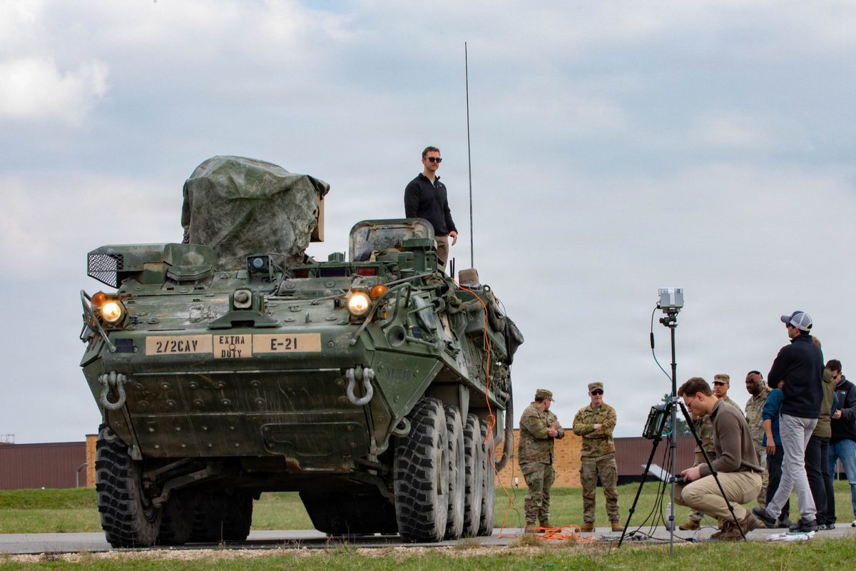 DefenseScoop's tweet photo. Army flexes additive manufacturing capabilities during Flytrap counter-drone exercise https://t.co/8I4a0uAu9c https://t.co/qWNxH4kiBL