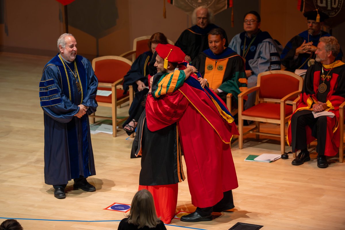 UTDJonsson's tweet photo. On Friday, we celebrated the stories of resilience, sacrifice and persistence behind every doctoral hood. 🎓
Congratulations to our newest doctoral graduates as they continue pushing the boundaries of engineering and technology!
#UTDGrads #UTDJonssonGrads https://t.co/OaZnzoOcvQ