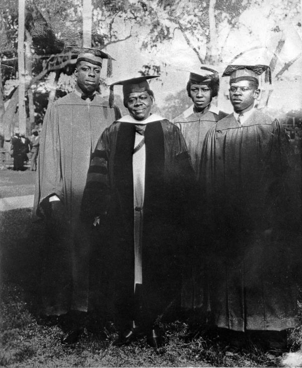 StateLibraryFL's tweet photo. #OTD in 1955, educator, philanthropist, and civil rights activist Dr. Mary McLeod Bethune passed away. She started @bethunecookman and was the only African American woman to hold an official position with the US delegation that created the United Nations charter. @FLMemory https://t.co/i4lTR7dtco
