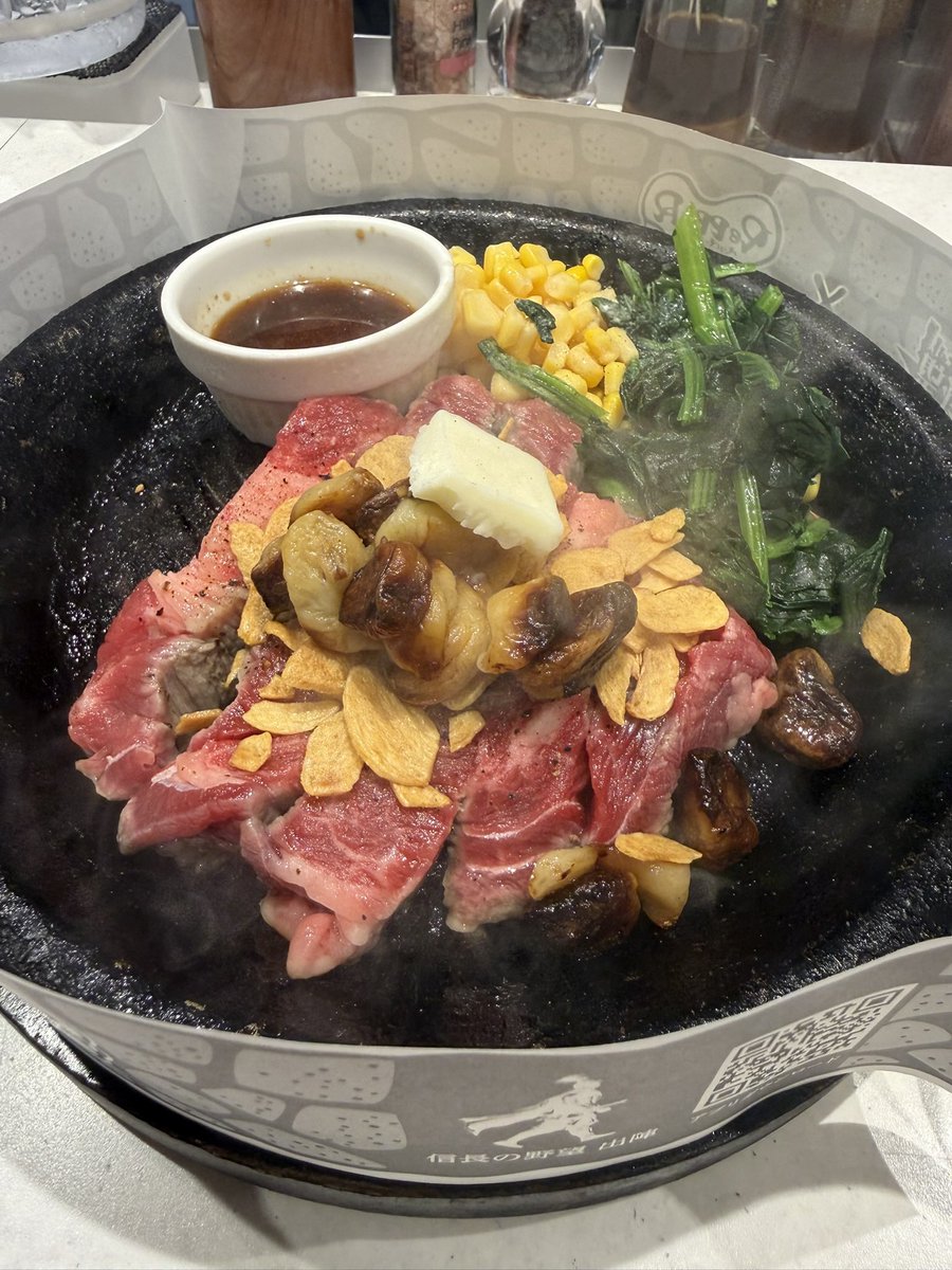 MUROGATE555's tweet photo. にんにくステーキ
2,000円って本当にギリギリの値段だよね https://t.co/wzAYY1Ogpk