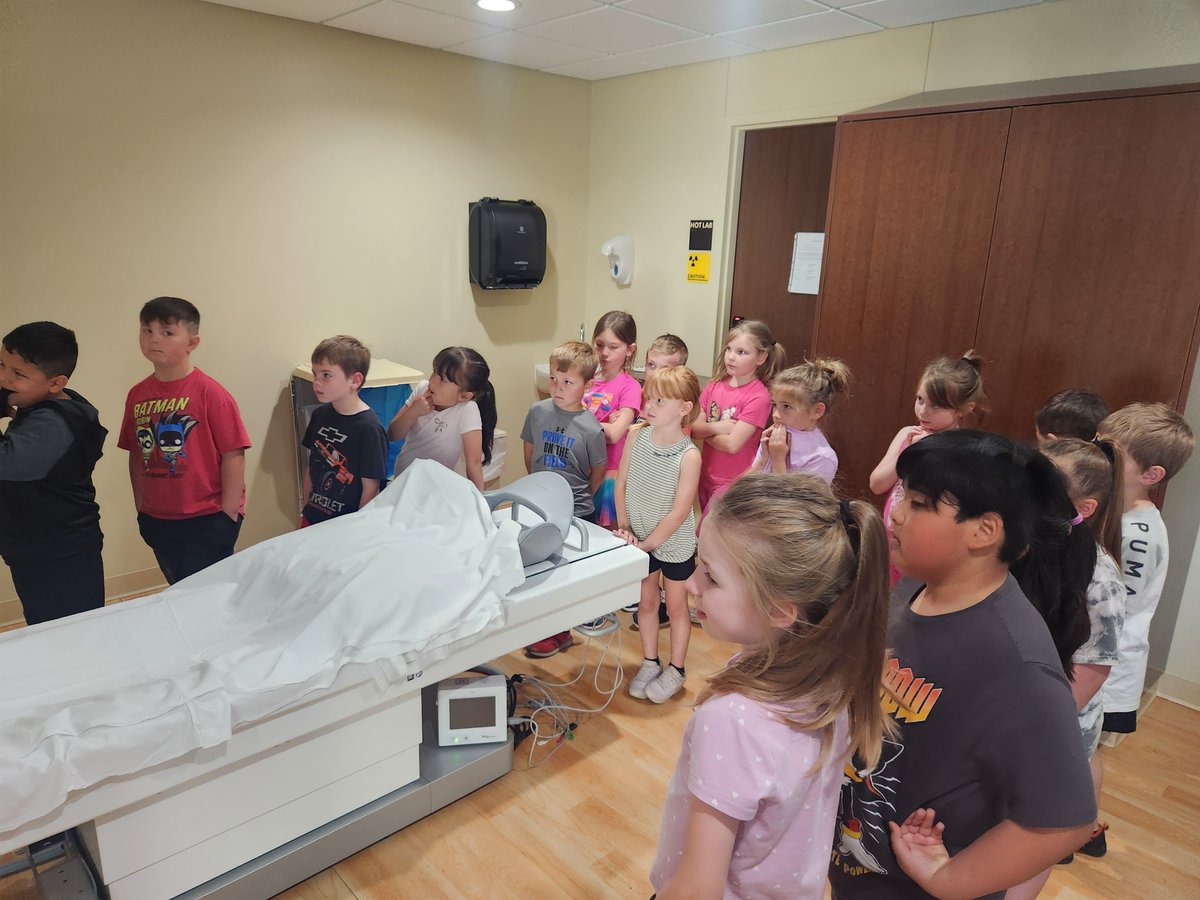 HCSDElem's tweet photo. Myrtue Hospital hosted 1st grade students for tours during National Hospital Week. We had fun learning about all the jobs people do! https://t.co/eblu5EOeRj
