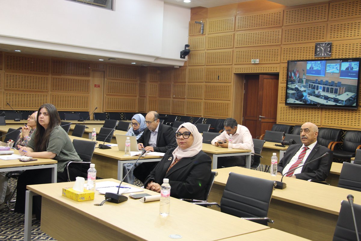 asbuunion's tweet photo. اللجنة الدائمة للبرامج التلفزيونية تبحث تطوير التبادلات والإنتاج المشترك والتحضير للمهرجان العربي للإذاعة والتلفزيون
التفاصيل في الرابط التالي https://t.co/ZVonXvSxnS https://t.co/btDAyASzZV