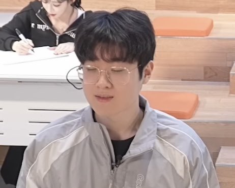 천둥¹⁰ tweet media