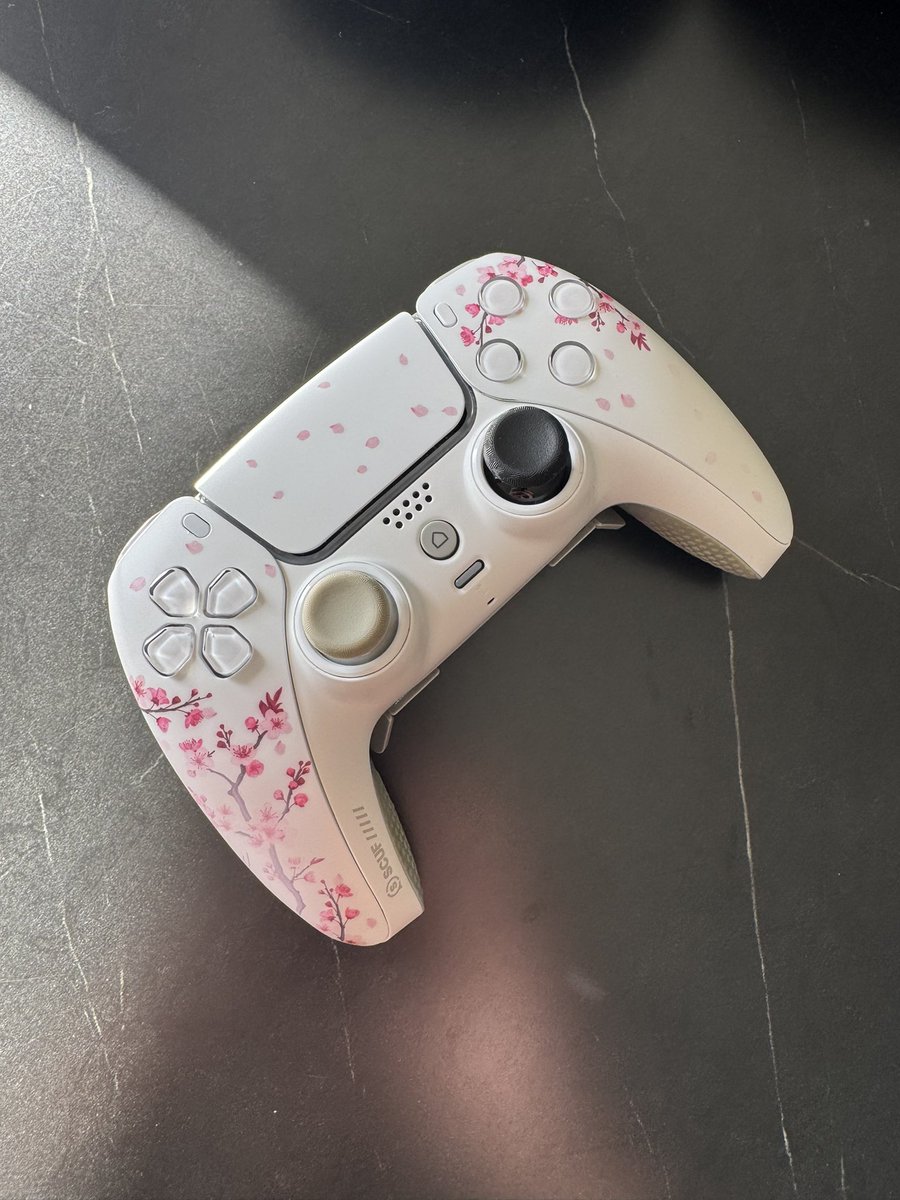 controllerlab_'s tweet photo. Installation et calibrage joysticks Hall Effect TMR pour @Mts_Anto ! https://t.co/xS6WdagoRn