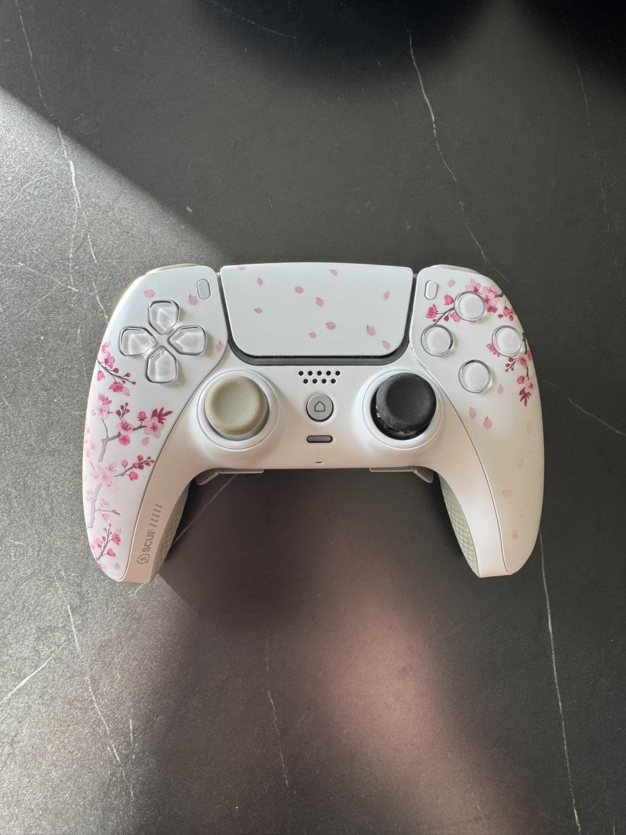 controllerlab_'s tweet photo. Installation et calibrage joysticks Hall Effect TMR pour @Mts_Anto ! https://t.co/xS6WdagoRn