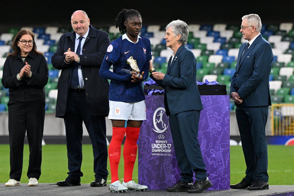 Irish FA tweet media