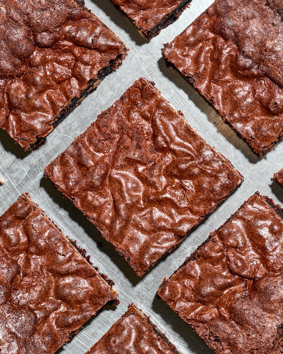 milkbarstore's tweet photo. Packed with real chocolate chunks and rich cocoa, this baking mix delivers a bakery-level treat from your home oven. Don't wait any longer to have the best brownie of your life. Order today https://t.co/KztmLv7F5s 🍫🤎🍫🤎 https://t.co/C4zoX9woun